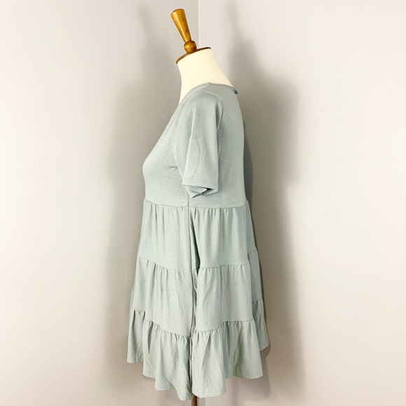 Nwt Zenana Sage Green Tiered Tunic Top - Picture 4 of 7